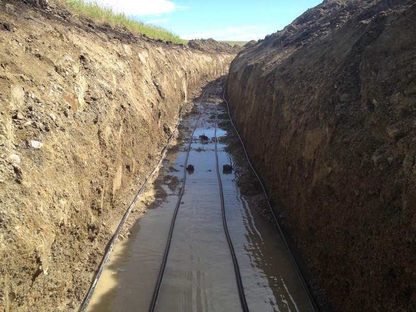 Horizontal geothermal loop installation
